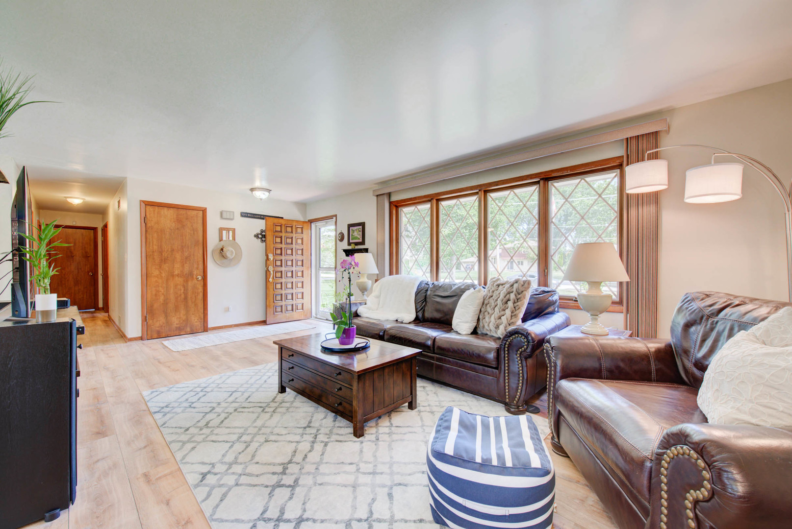 460 Deerpath Road Wood Dale, IL 60191 - Photo 9 of 36