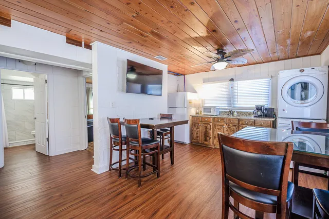 $929,000 | 405 Palmetto Boulevard, Edisto Island, SC 29438