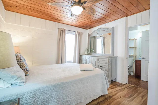 $929,000 | 405 Palmetto Boulevard, Edisto Island, SC 29438