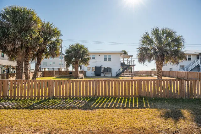 $929,000 | 405 Palmetto Boulevard, Edisto Island, SC 29438