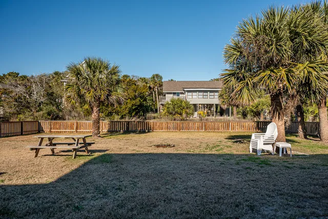 $929,000 | 405 Palmetto Boulevard, Edisto Island, SC 29438