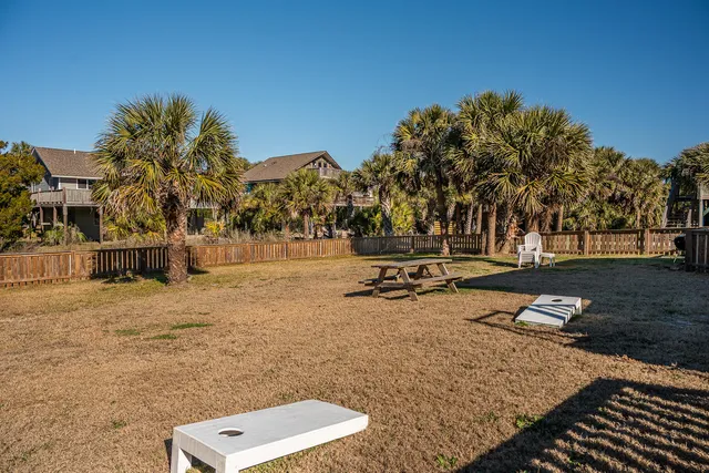 $929,000 | 405 Palmetto Boulevard, Edisto Island, SC 29438