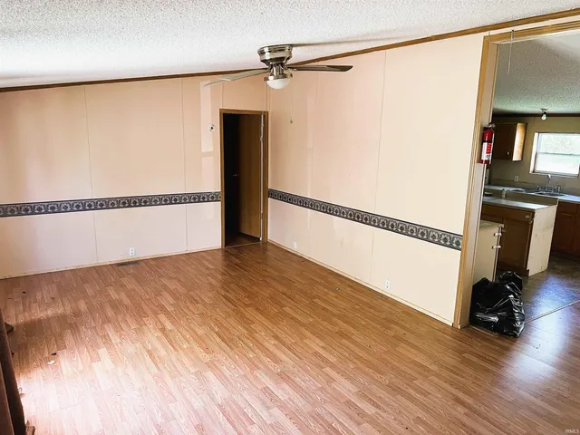 $78,250 | 1160 Southeast 5th Street, Linton, IN 47441