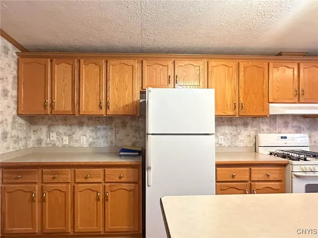 $87,500 | 355 Aspen Drive, Utica, NY 13502