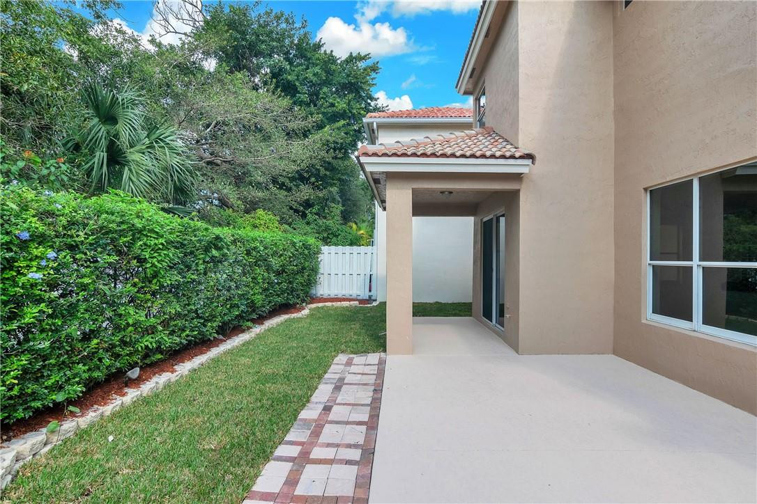 9684 Vineyard Court Boca Raton, FL 33428 - Photo 12 of 45 Photo 12