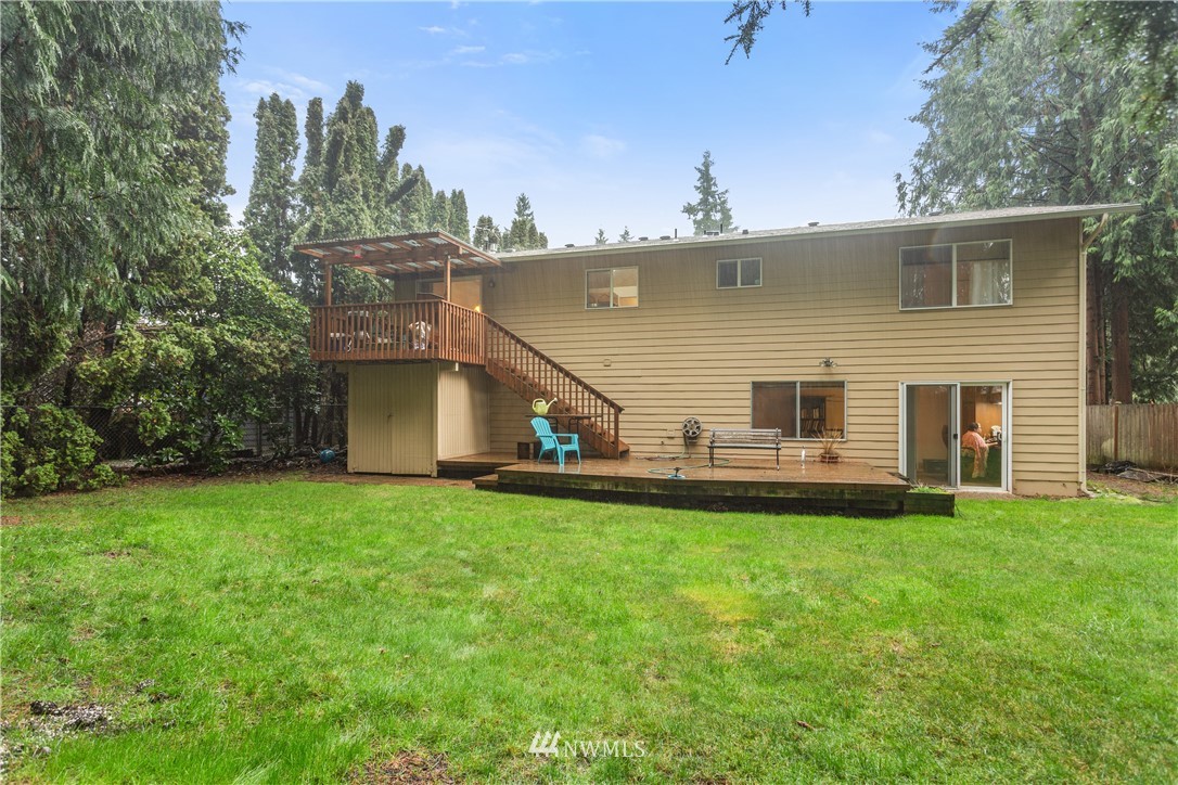 2125 172nd Place Southeast Bothell, WA 98012 - Photo 2 of 24 Gallery Image 2