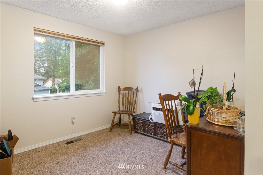 2125 172nd Place Southeast Bothell, WA 98012 - Photo 11 of 24 Gallery Image 11