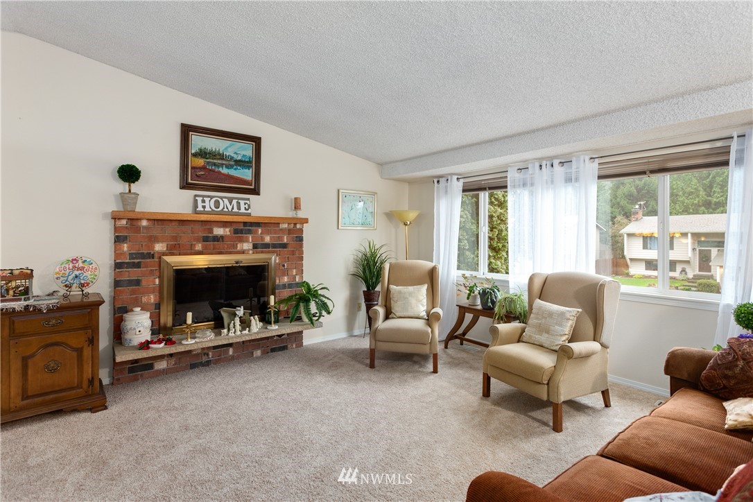 2125 172nd Place Southeast Bothell, WA 98012 - Photo 12 of 24 Gallery Image 12