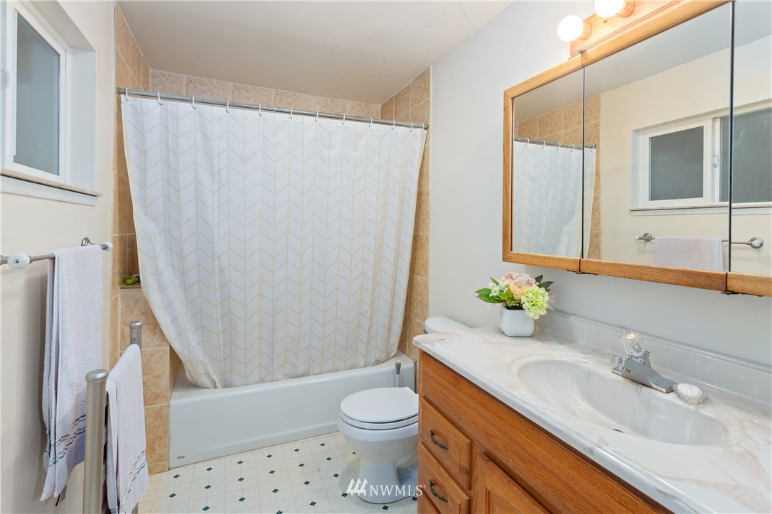 2125 172nd Place Southeast Bothell, WA 98012 - Photo 21 of 24 Gallery Image 21