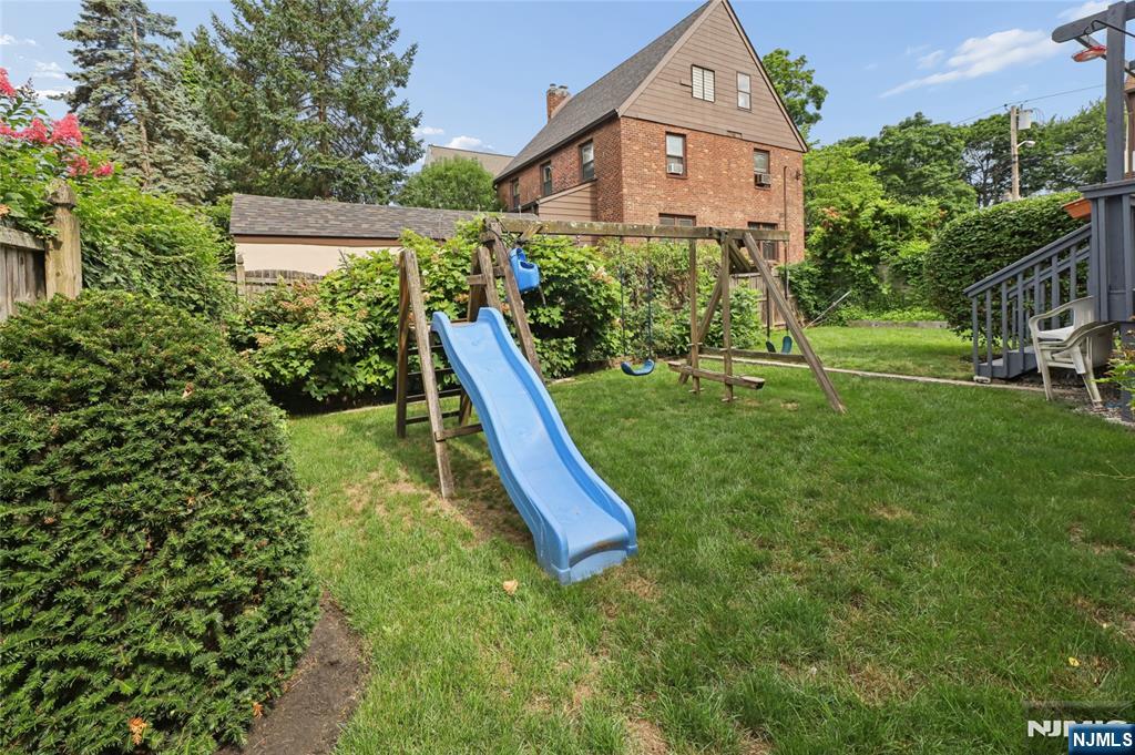 936 Red Road Teaneck, NJ 07666 - Photo 35 of 38