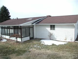 6 Buttonwood Road Northampton, PA 18067 - Photo 2 of 10 Gallery Image 2