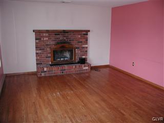 6 Buttonwood Road Northampton, PA 18067 - Photo 4 of 10 Gallery Image 4