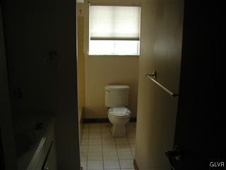 6 Buttonwood Road Northampton, PA 18067 - Photo 7 of 10 Gallery Image 7