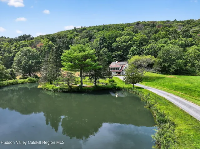 $899,000 | 151 Wilhelm Road, Saugerties, NY 12477