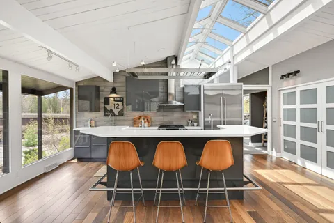 $1,100,000 | 1802 South Green Bay Road, Grafton, WI 53024