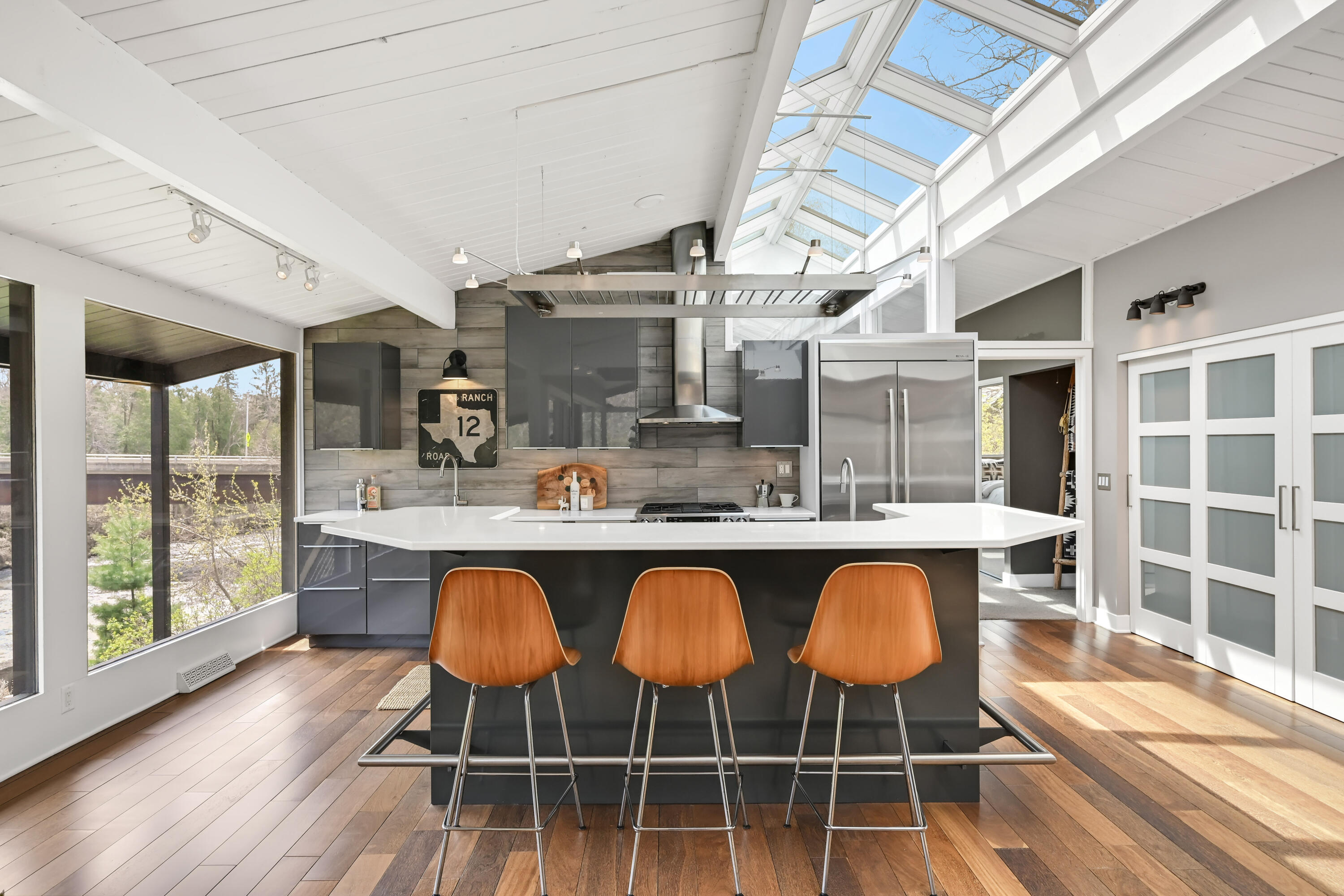 1802 South Green Bay Road Grafton, WI 53024 - Photo 19 of 68 Kitchen