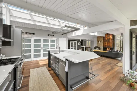 $1,100,000 | 1802 South Green Bay Road, Grafton, WI 53024