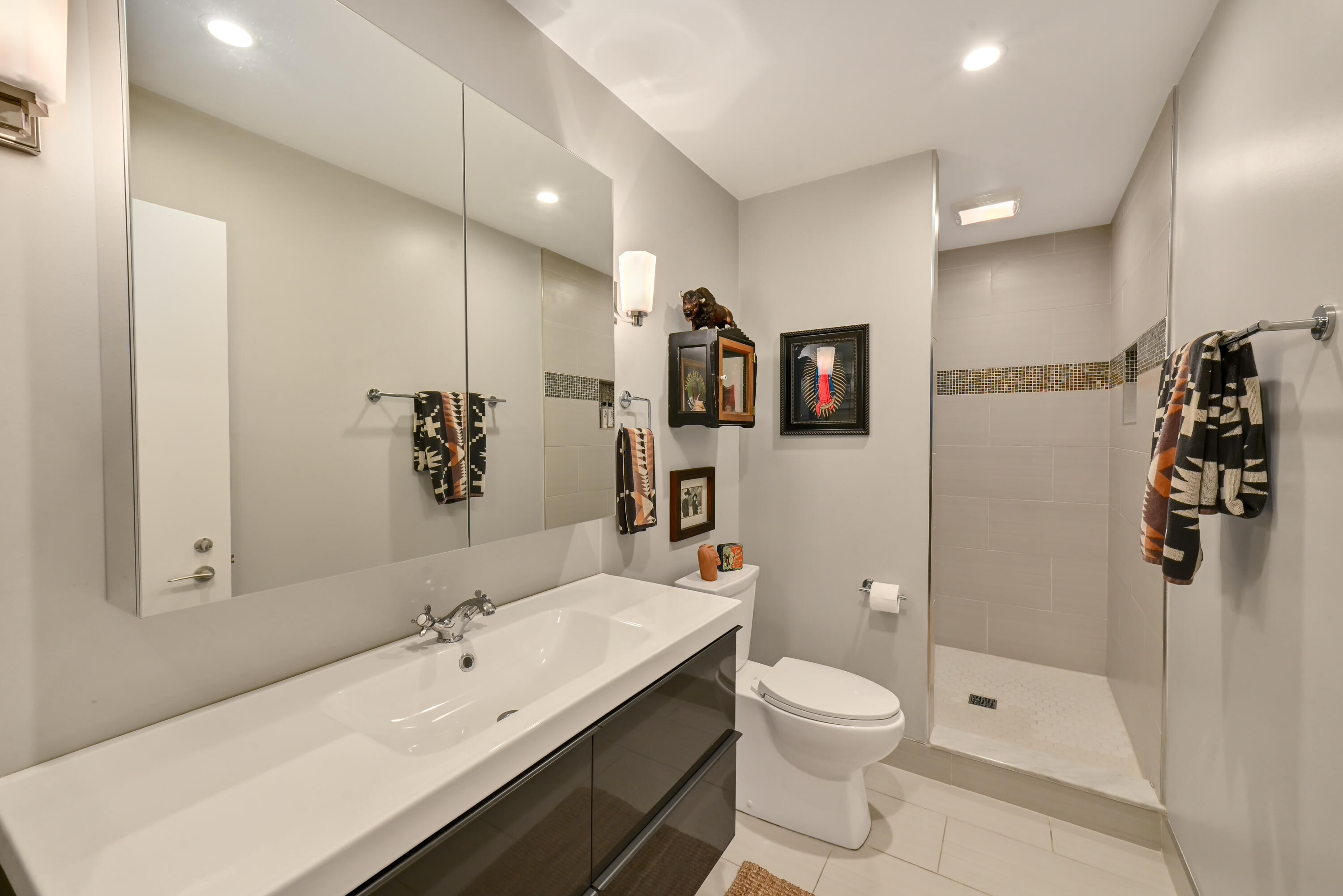 1802 South Green Bay Road Grafton, WI 53024 - Photo 41 of 68 Bedroom #2 Full Bath