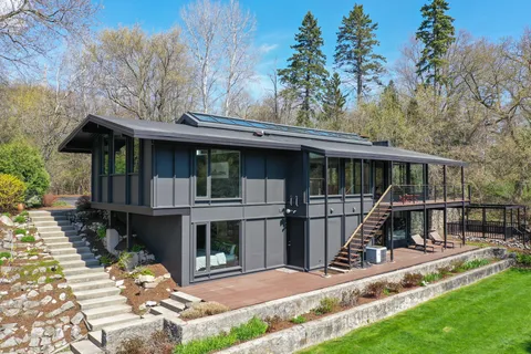 $1,100,000 | 1802 South Green Bay Road, Grafton, WI 53024