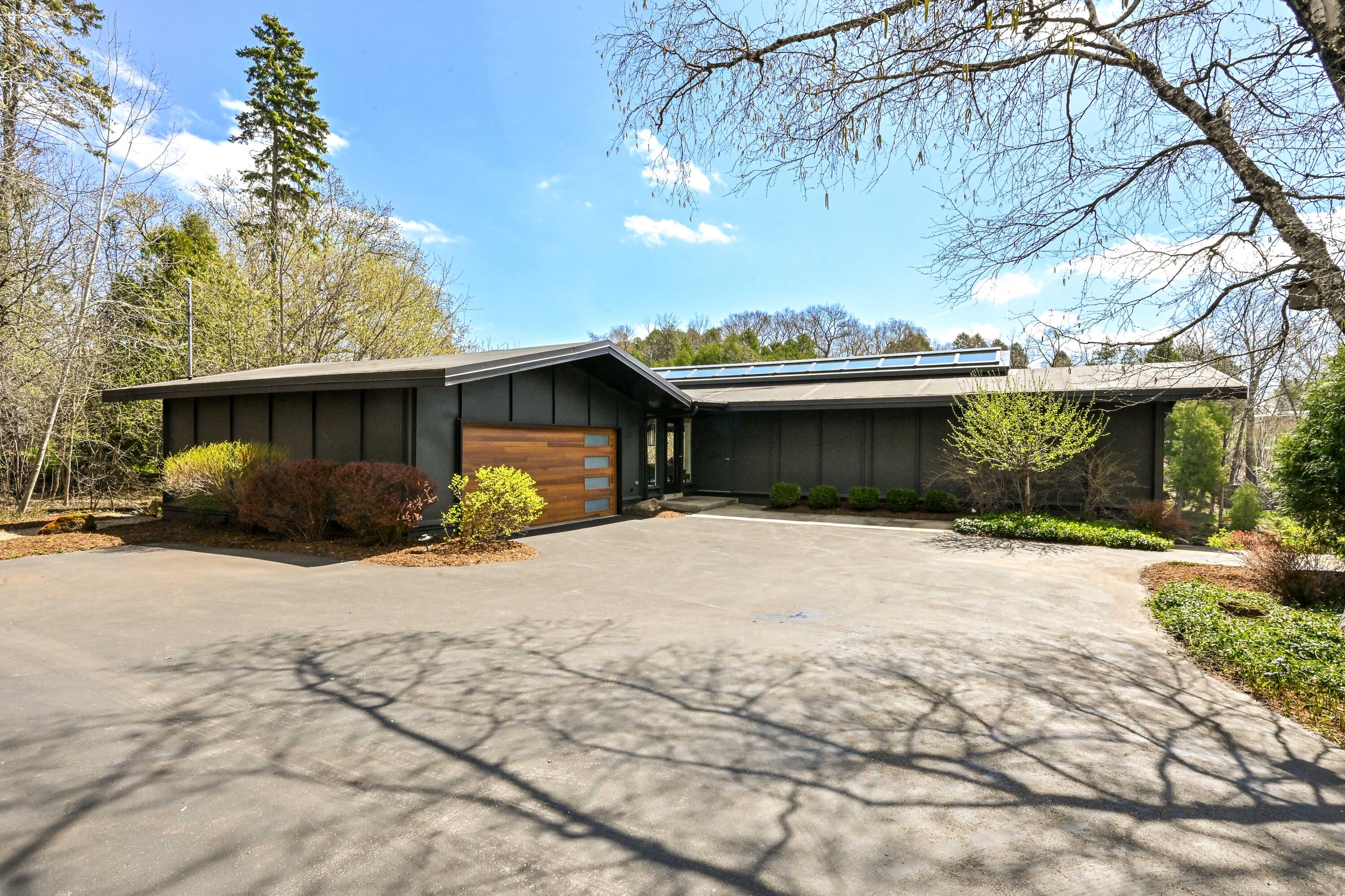 1802 South Green Bay Road Grafton, WI 53024 - Photo 3 of 68 Front Exterior