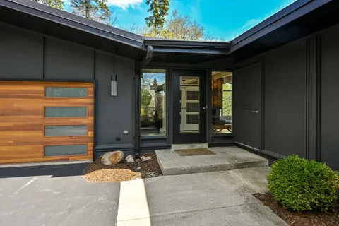 $1,100,000 | 1802 South Green Bay Road, Grafton, WI 53024