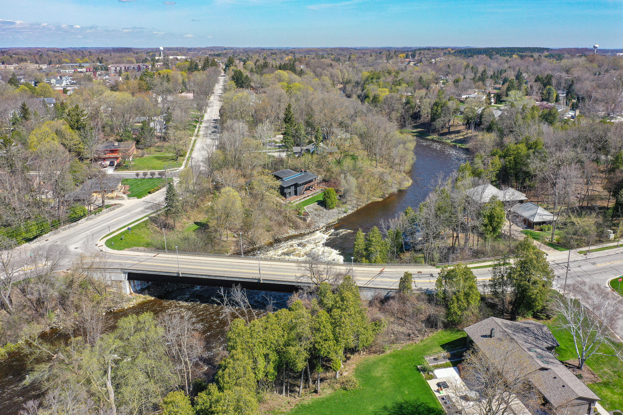 1802 South Green Bay Road Grafton, WI 53024 - Photo 60 of 68 Aerial