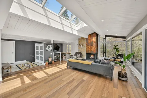 $1,100,000 | 1802 South Green Bay Road, Grafton, WI 53024