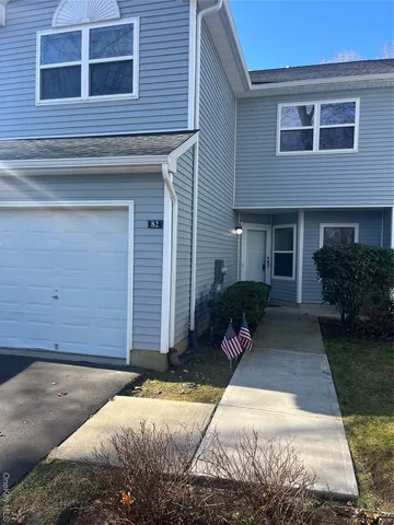 $618,000 | 82 Lakeview Drive, Manorville, NY 11949