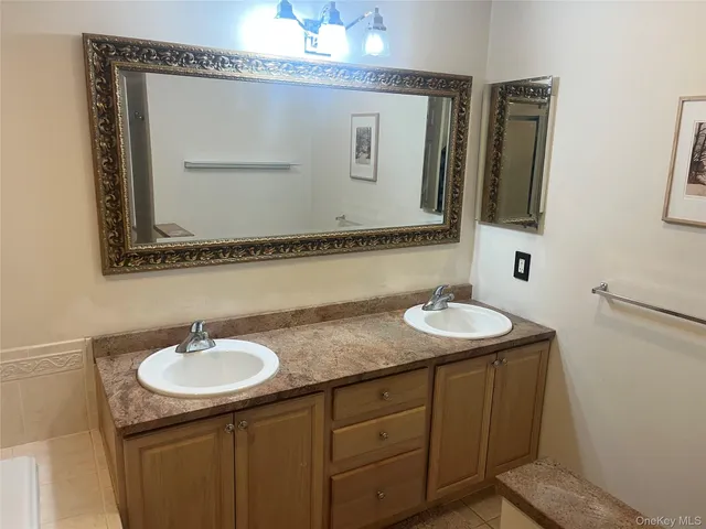 $618,000 | 82 Lakeview Drive, Manorville, NY 11949