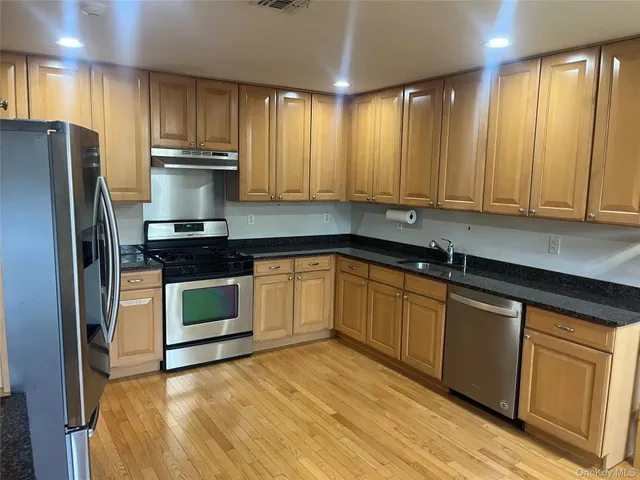 $618,000 | 82 Lakeview Drive, Manorville, NY 11949