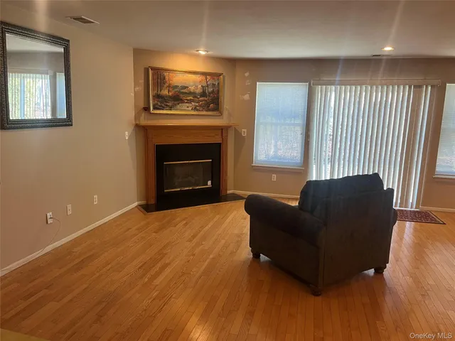 $618,000 | 82 Lakeview Drive, Manorville, NY 11949