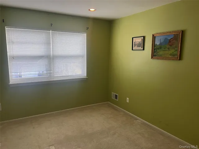 $618,000 | 82 Lakeview Drive, Manorville, NY 11949