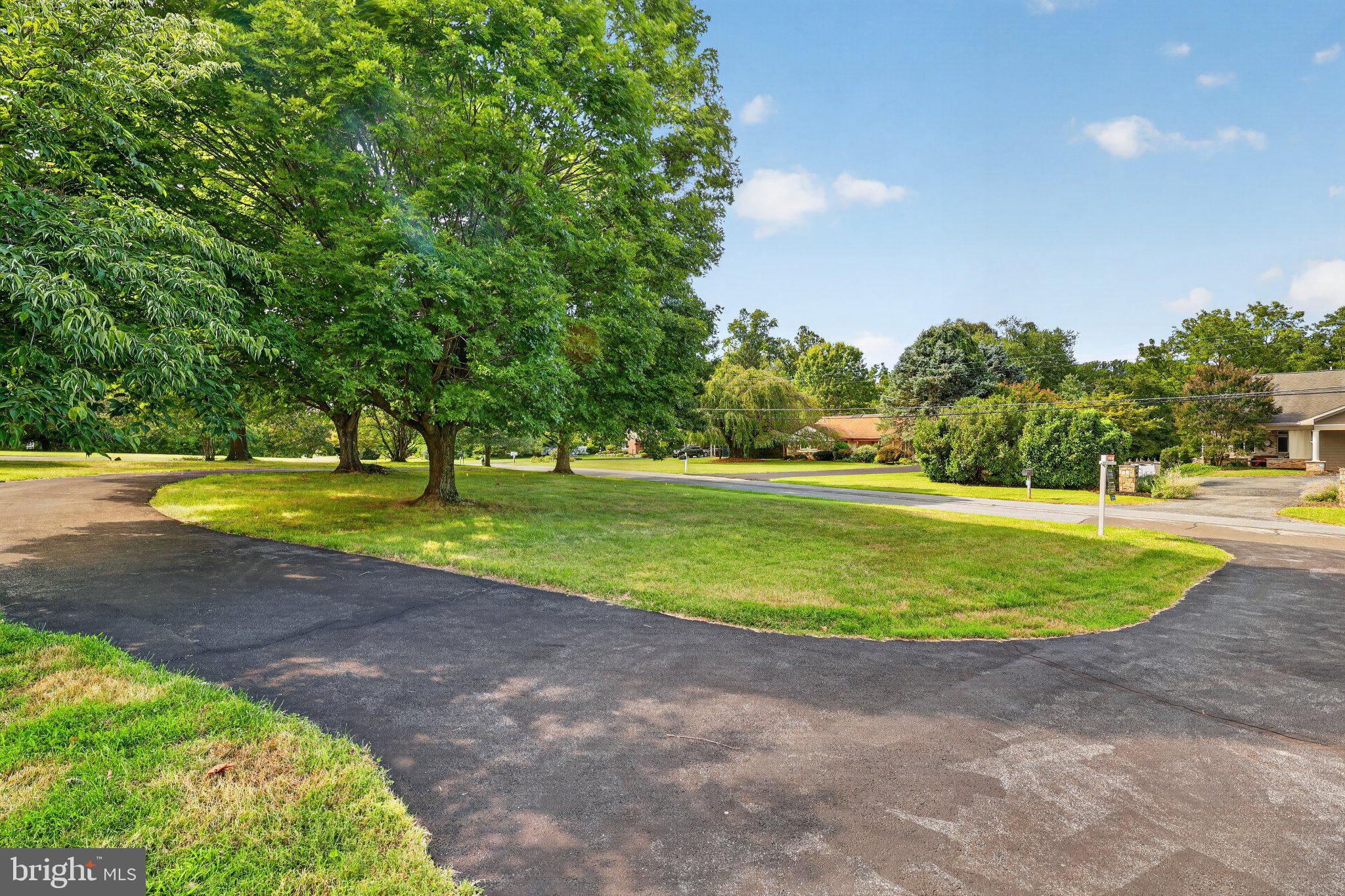 805 Orchard Way Silver Spring, MD 20904 - Photo 50 of 56 Beautiful circular driveway