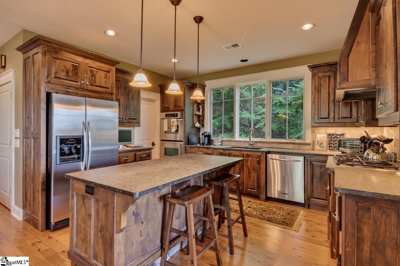 327 Mountain Summit Road Travelers Rest, SC 29690 - Photo 12 of 36 Gallery Image 12