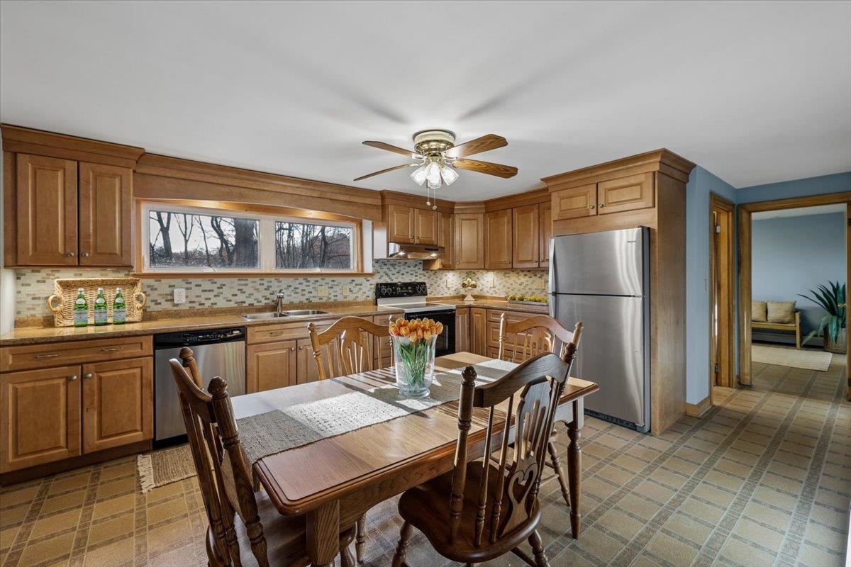 500 Mammoth Road Manchester, NH 03104 - Photo 11 of 43