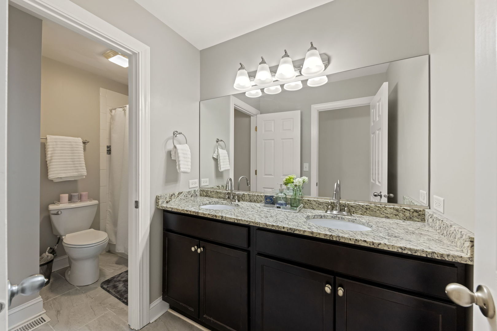 2412 Wild Timothy Road Naperville, IL 60564 - Photo 26 of 54 Gallery Image 26