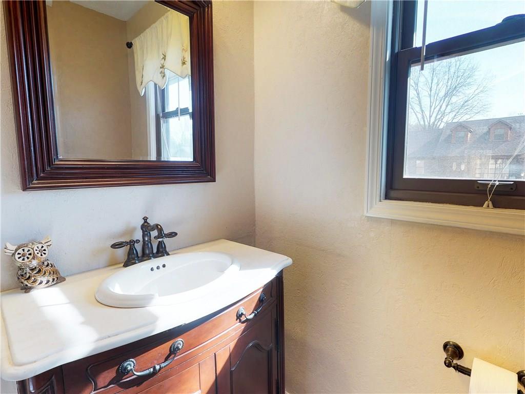8728 Winding Ridge Road Indianapolis, IN 46217 - Photo 25 of 39 Gallery Image 25