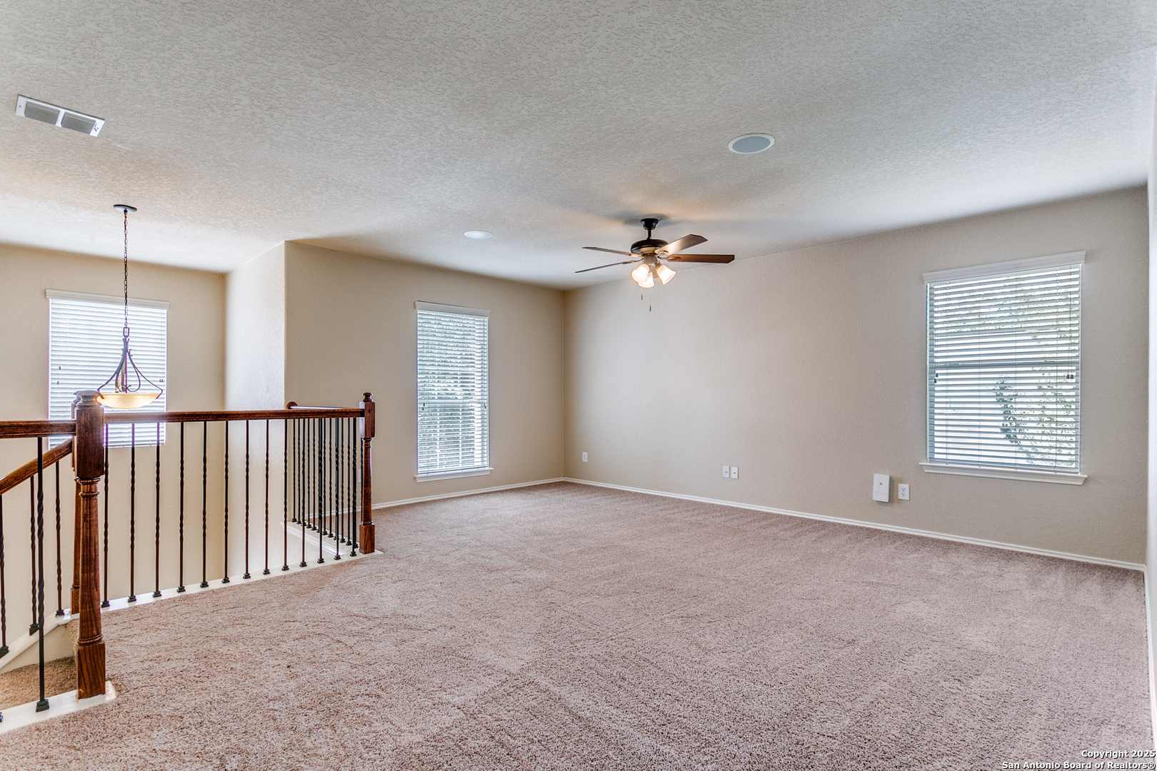 3418 Alonzo Fields Converse, TX 78109 - Photo 19 of 36 a view of an empty room with a window
