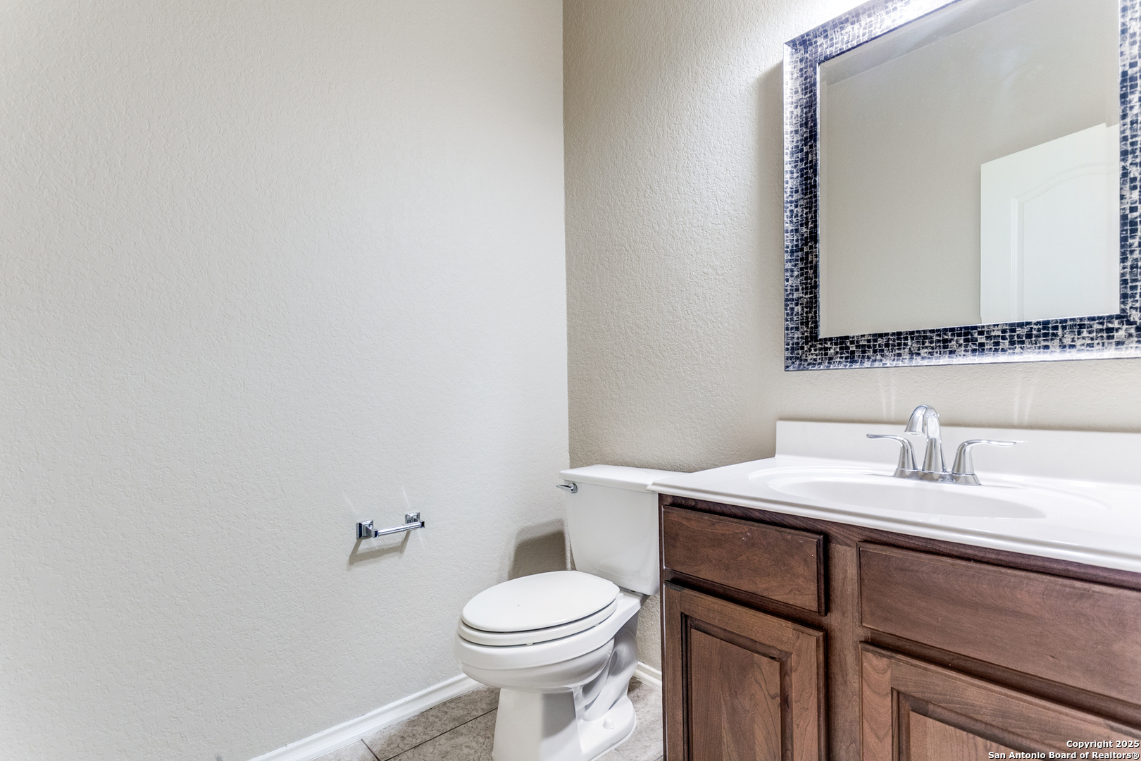 3418 Alonzo Fields Converse, TX 78109 - Photo 25 of 36 a bathroom with a sink and a toilet