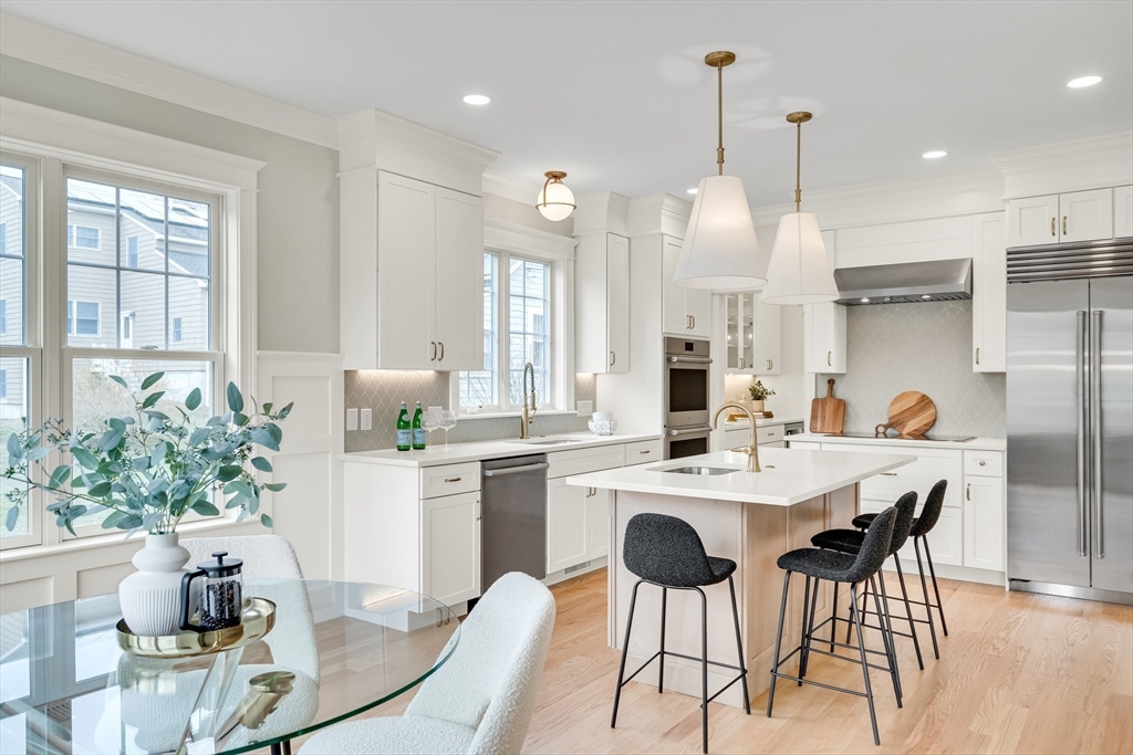 232 Lincoln Street Lexington, MA 02421 - Photo 4 of 42