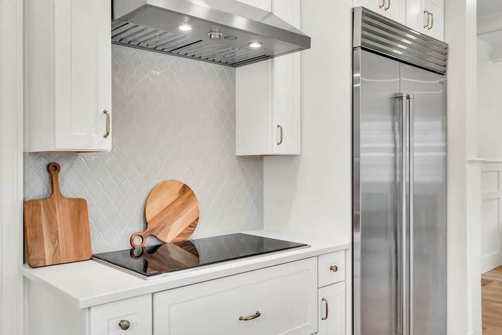 232 Lincoln Street Lexington, MA 02421 - Photo 7 of 42