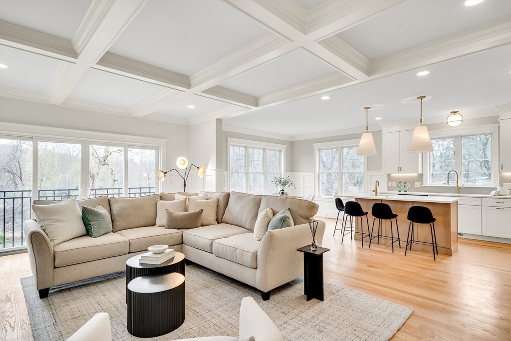 232 Lincoln Street Lexington, MA 02421 - Photo 10 of 42