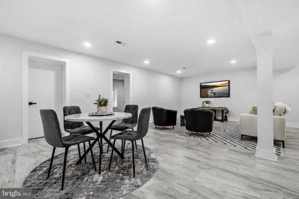 $1,200,000 | 414 Waterford Road, Silver Spring, MD 20901