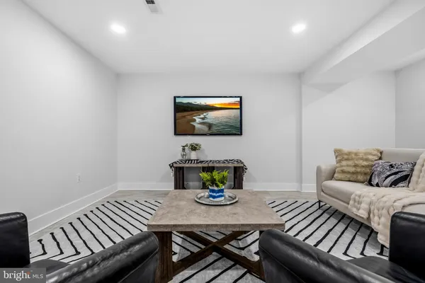 $1,200,000 | 414 Waterford Road, Silver Spring, MD 20901