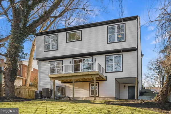 $1,200,000 | 414 Waterford Road, Silver Spring, MD 20901