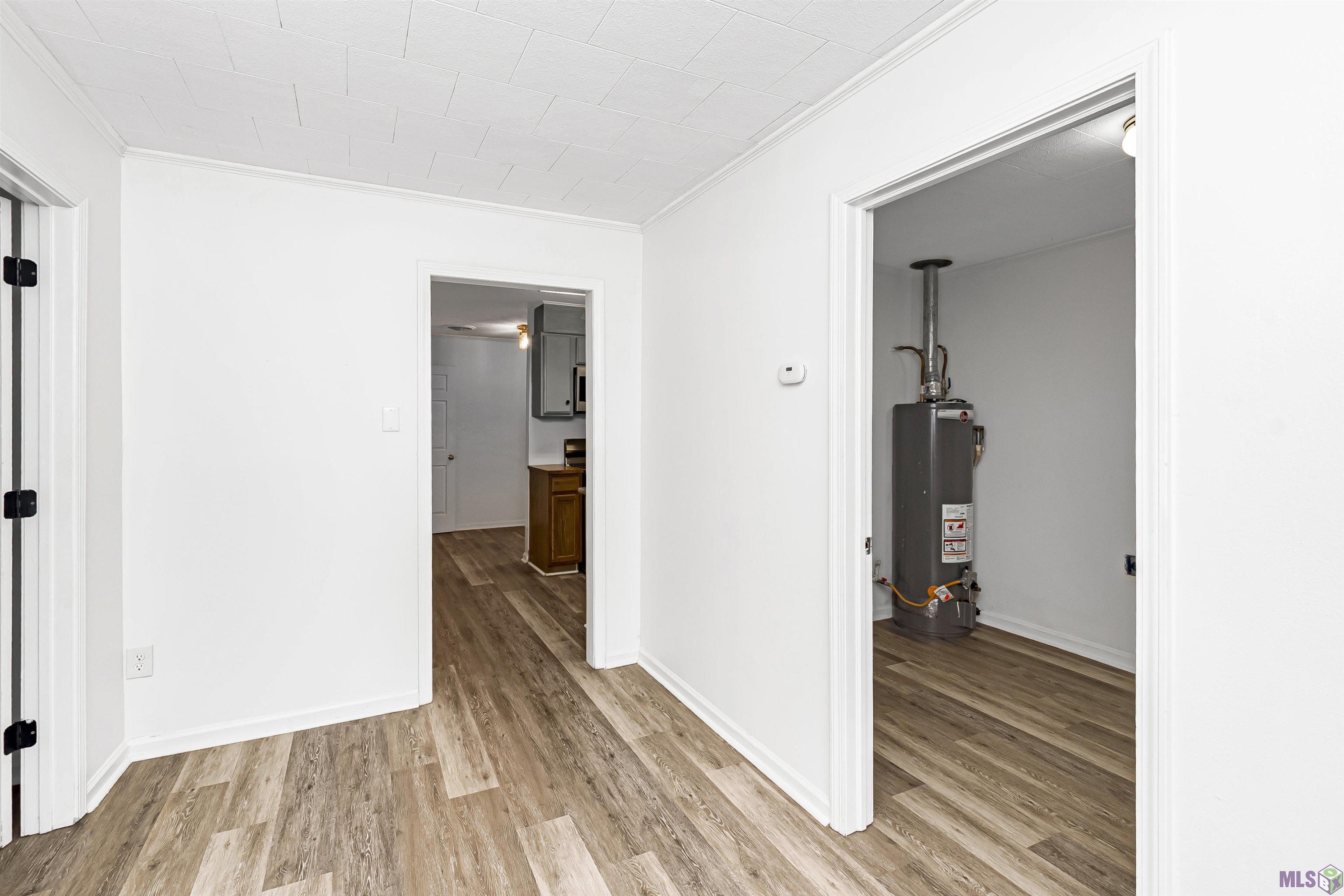 1435 Duchess Drive Baton Rouge, LA 70815 - Photo 22 of 25 Mudroom