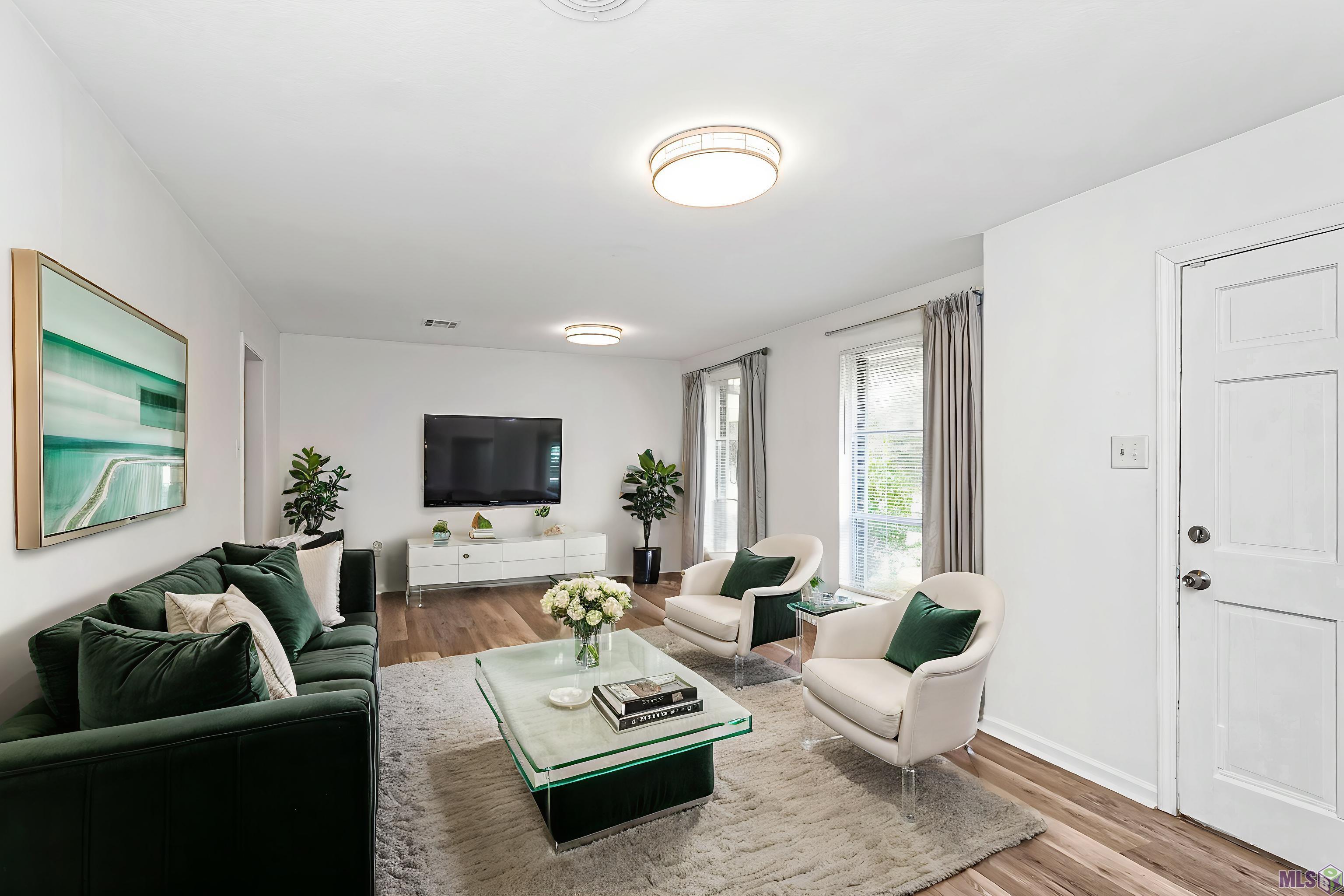 1435 Duchess Drive Baton Rouge, LA 70815 - Photo 9 of 25 Virtual Stage - Living Room