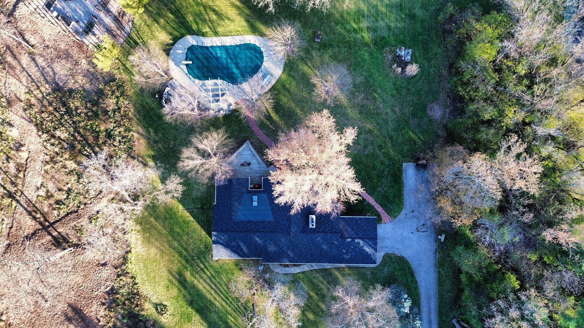 171 North Buckley Road Chicago, IL 60639 - Photo 3 of 42 an aerial view of a house with a yard