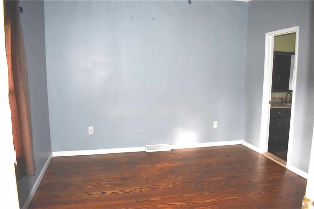 1024 Gameland Road Chicora, PA 16025 - Photo 16 of 25 Master includes en suite and walk in closet!