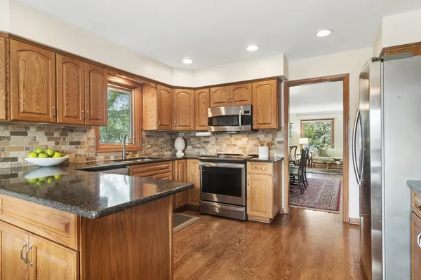 $725,000 | 897 West Kelly Ann Drive, Palatine, IL 60067